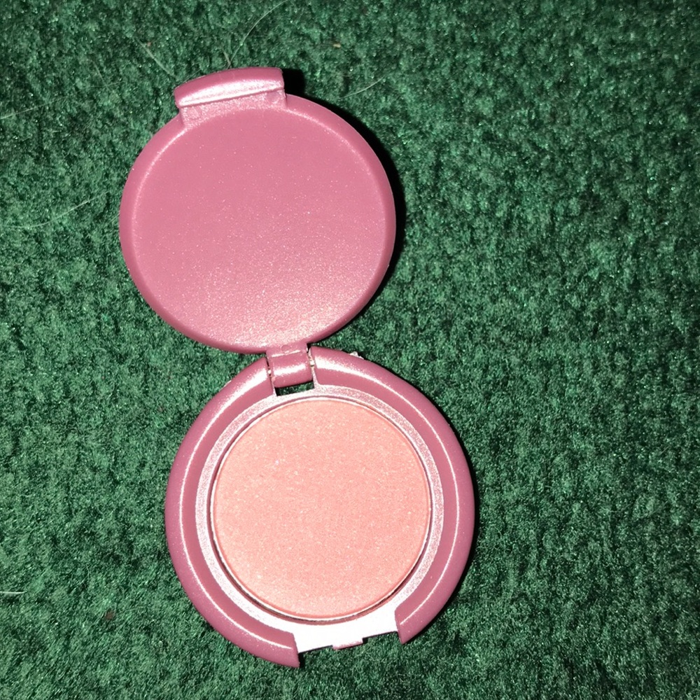 Lush Eyeshadow - Picture 2 of 4